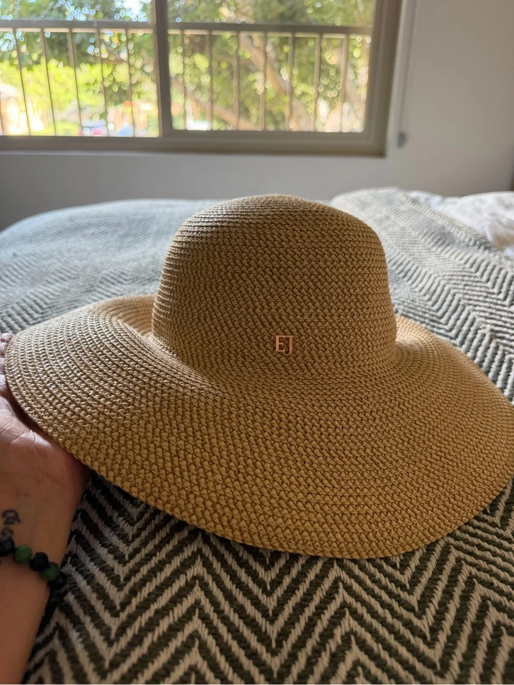 Eric Javits Women’s Wide-Brim Straw Sun Hat - Tan NWOT